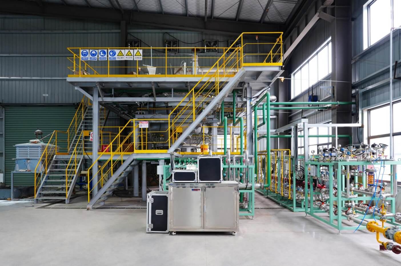 Oxy-Fuel Glass Furnaces